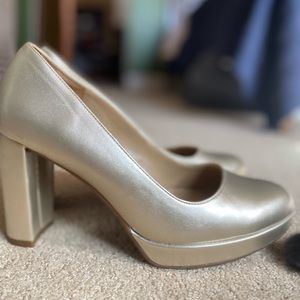 Naturalizer | Gold High Heels | 7.5 Women